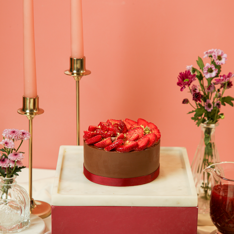 CHOCOLATE STRAWBERRY GATEAUX